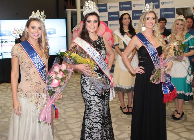 1ª Princesa Bárbara Santiago, Rainha Bruna Souza,  2ª Princesa Tabatta de Oliveira Asp.