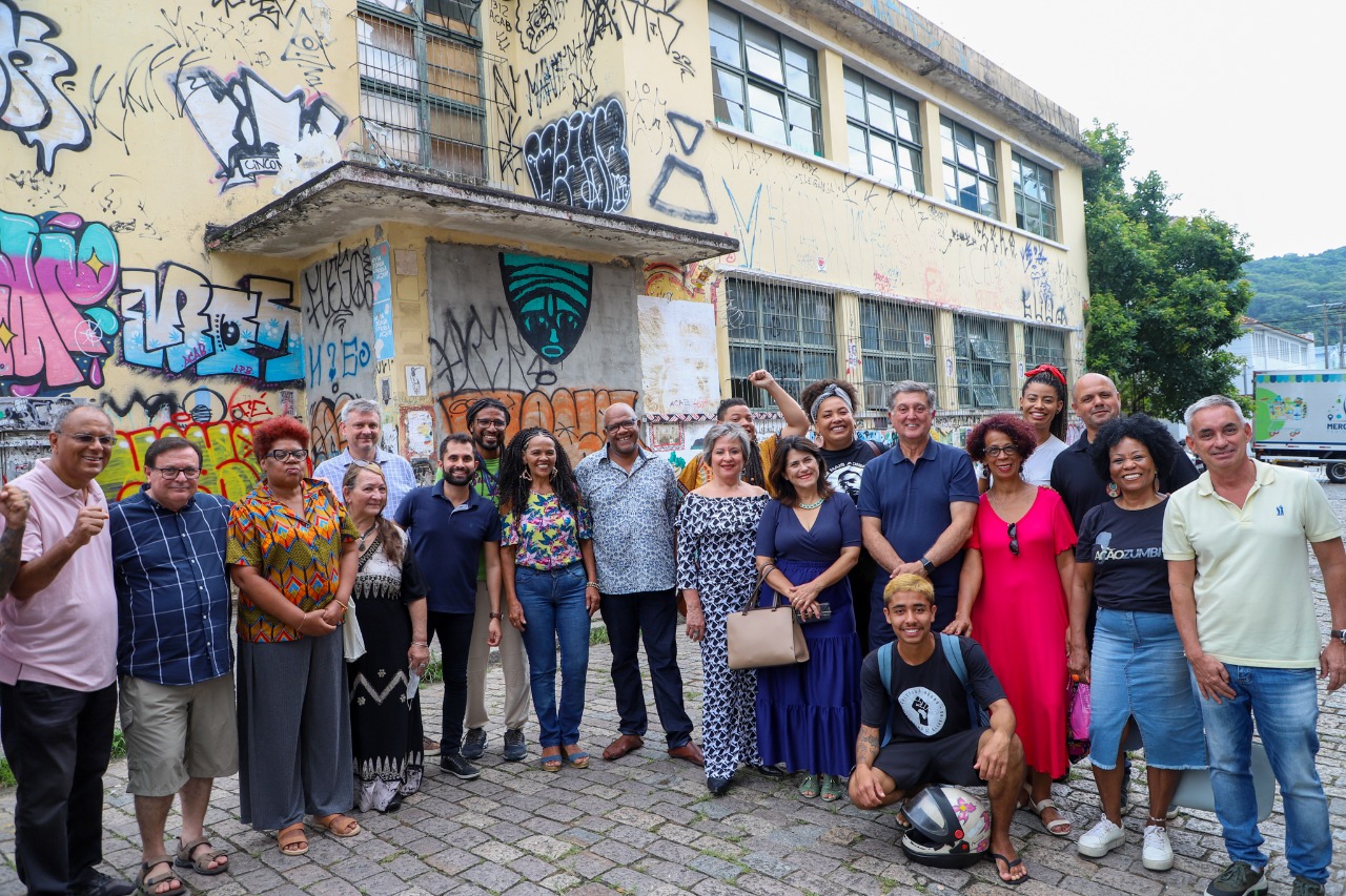 Movimento Negro e PMF na escola Antonieta de Barros