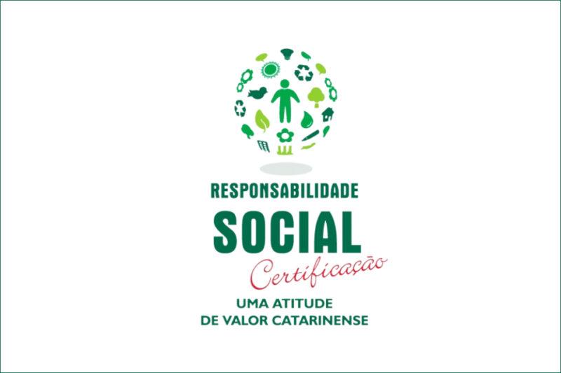 Imagem com o texto "RESPONSABILIDADE SOCIAL" em letras maiúsculas verdes. Acima do texto, há uma figura de uma pessoa estilizada cercada por ícones relacionados ao meio ambiente e sustentabilidade, como folhas, reciclagem, árvore, água, energia solar, e pássaros, formando um círculo. A imagem utiliza tons de verde, simbolizando responsabilidade ambiental e compromisso social.